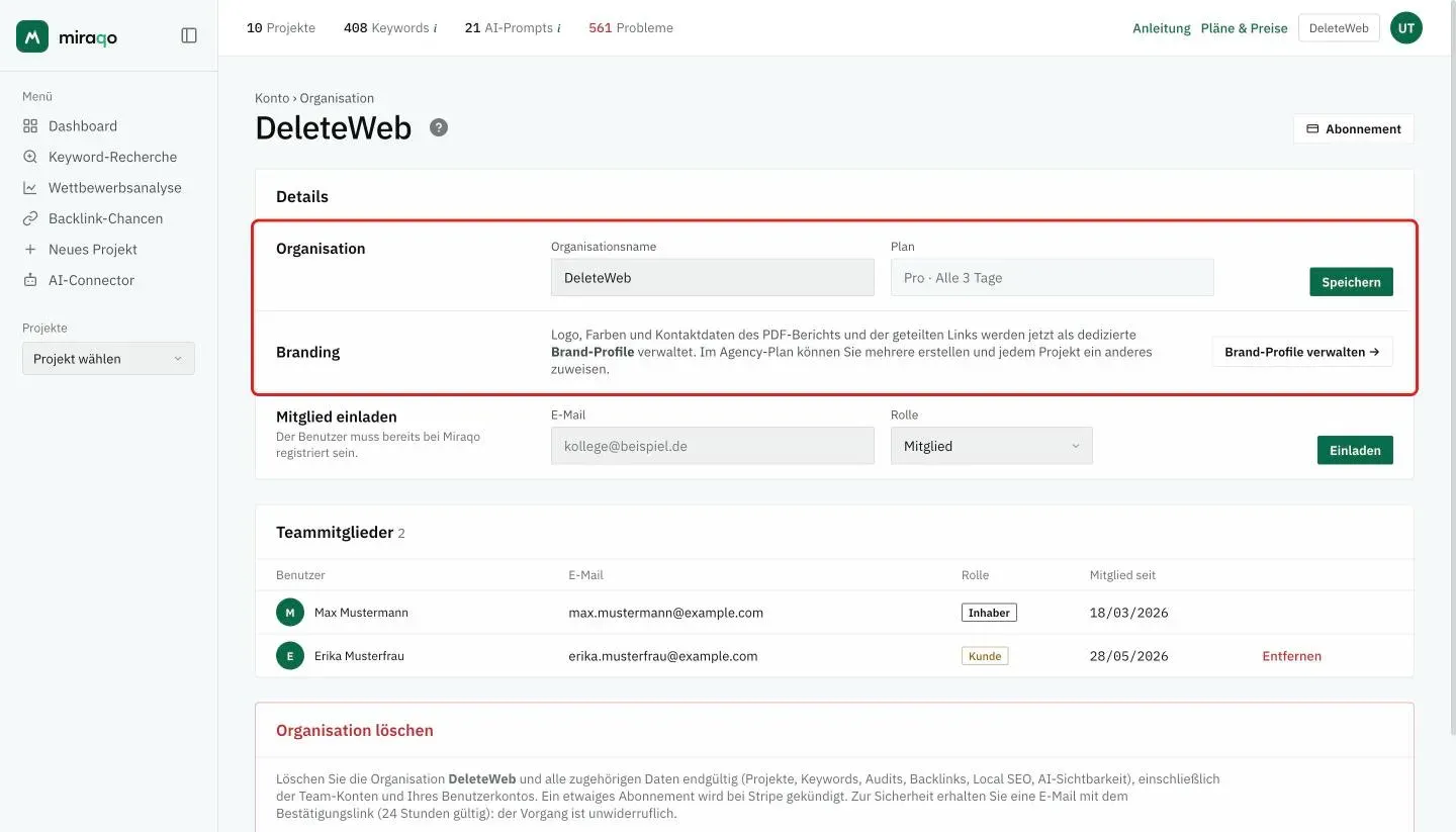 Die Seite Organisation: hervorgehoben die Karte Details mit dem Namen der Organisation, Plan und Speichern, die Zeile Branding mit Brand-Profile verwalten und die Zeile Mitglied einladen; oben rechts der Button Abonnement