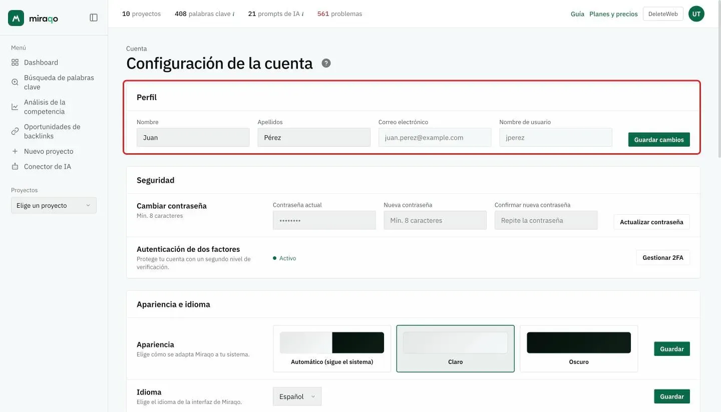 La página Configuración de la cuenta: la tarjeta Perfil, resaltada, con nombre, apellidos, correo electrónico, nombre de usuario y Guardar cambios; debajo, la tarjeta Seguridad con Cambiar contraseña (contraseña actual, nueva y confirmación) y Autenticación de dos factores