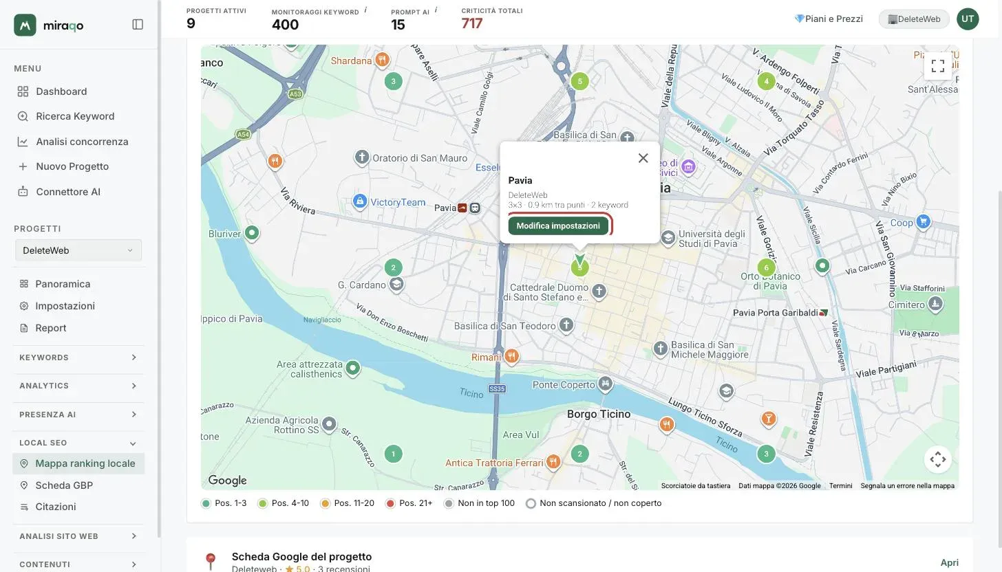 Il fumetto che si apre cliccando il marker centrale: nome della località, nome business, dimensione griglia, distanza tra punti e numero di keyword, con il bottone Modifica impostazioni evidenziato