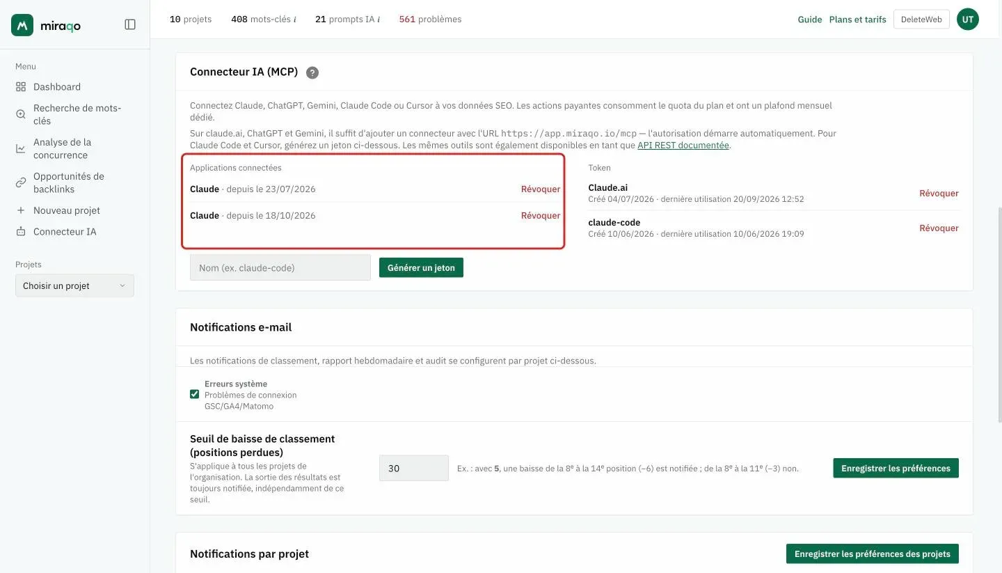 La colonne Applications connectées de la carte Connecteur IA, mise en valeur : deux connexions Claude, chacune avec sa date et le bouton Révoquer ; à droite, la liste des jetons personnels
