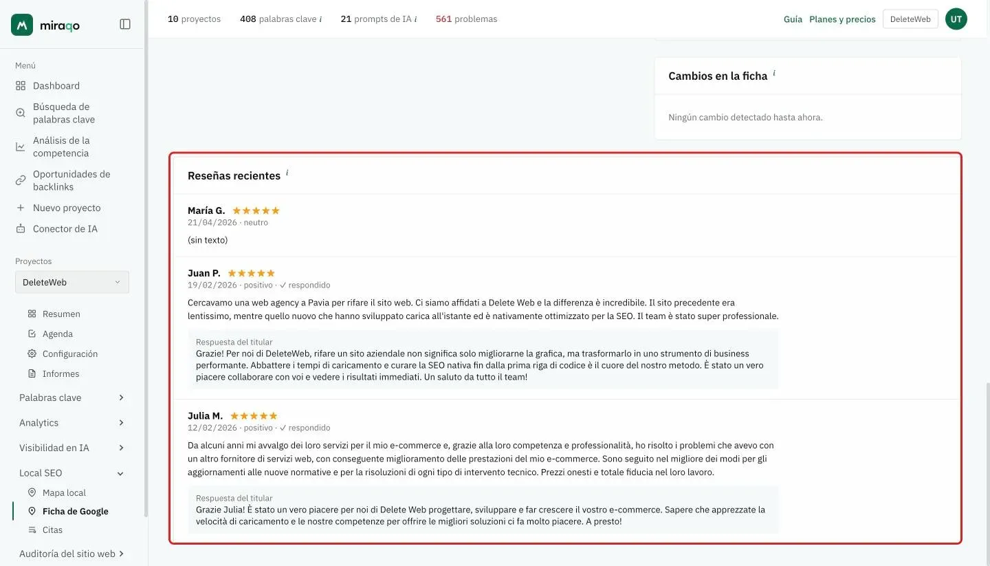 La tarjeta Reseñas recientes, resaltada: tres reseñas con autor, estrellas, fecha y sentimiento, la marca de respondido y el recuadro Respuesta del propietario